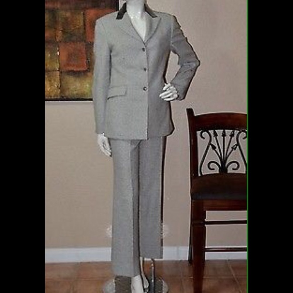 Brooks Brothers Women's Wool Herringbone Gray Two-Piece Trouser Suit